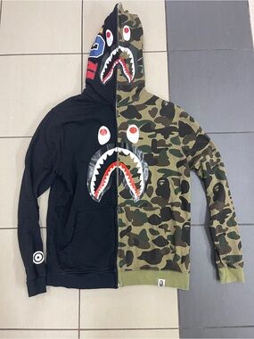 Bape a bathing ape Shark full zip Hoodie size small